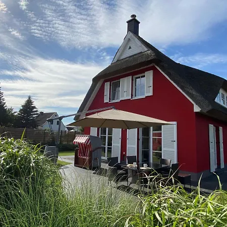 Holiday home Fischer's Ruegen Mit Sauna Und Kamin